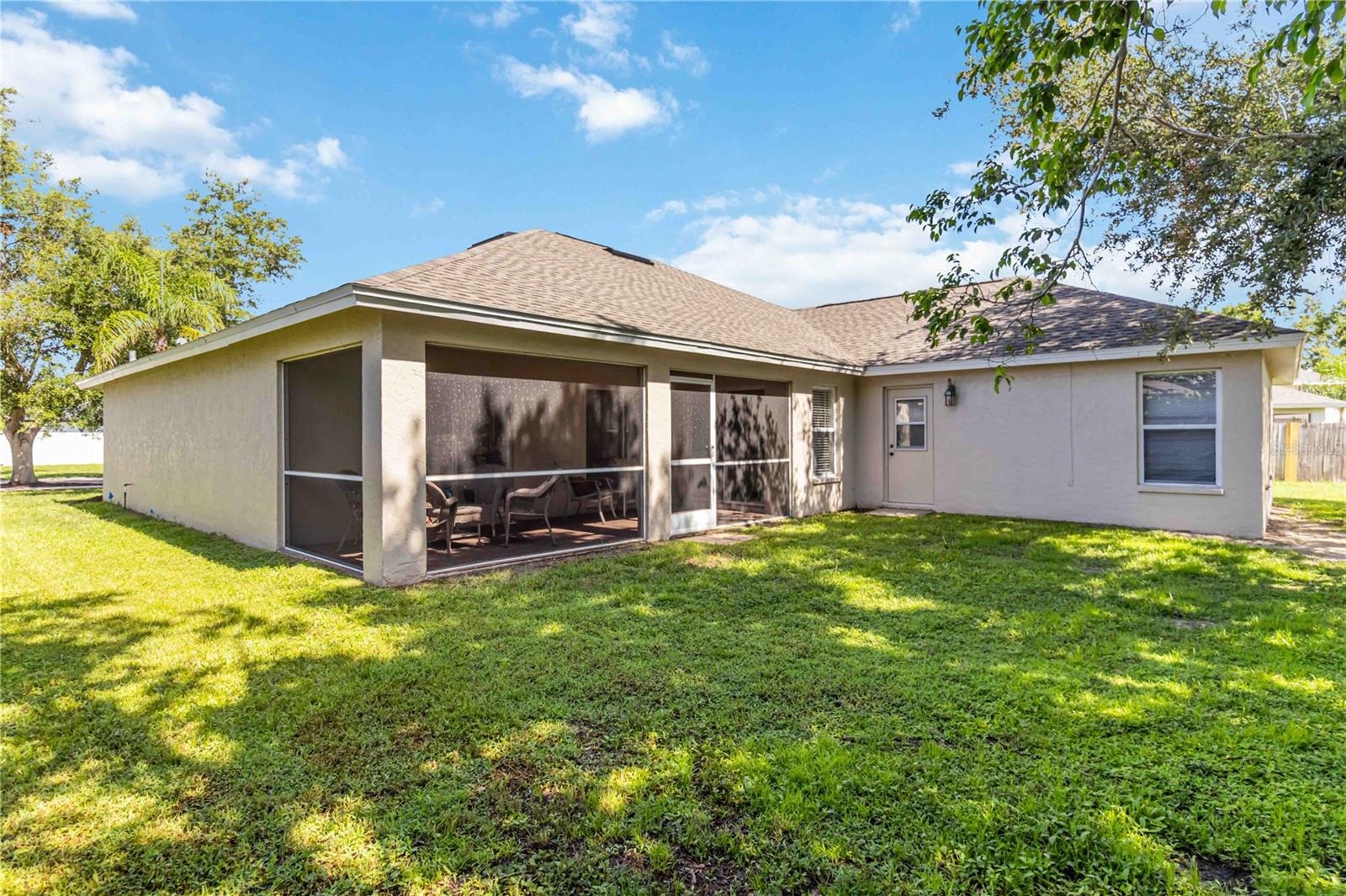 GROVE POINTE - Residential