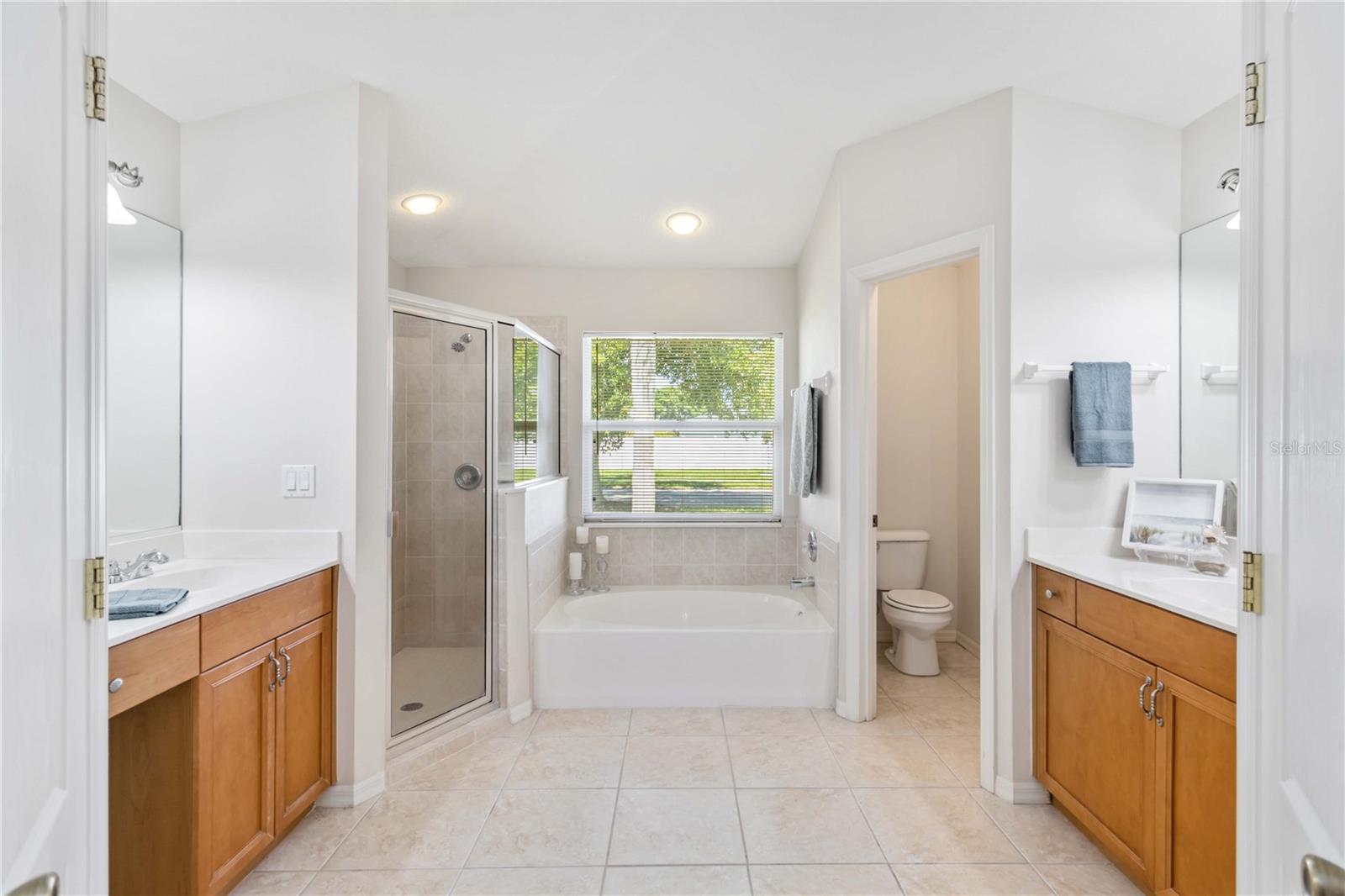 GROVE POINTE - Residential