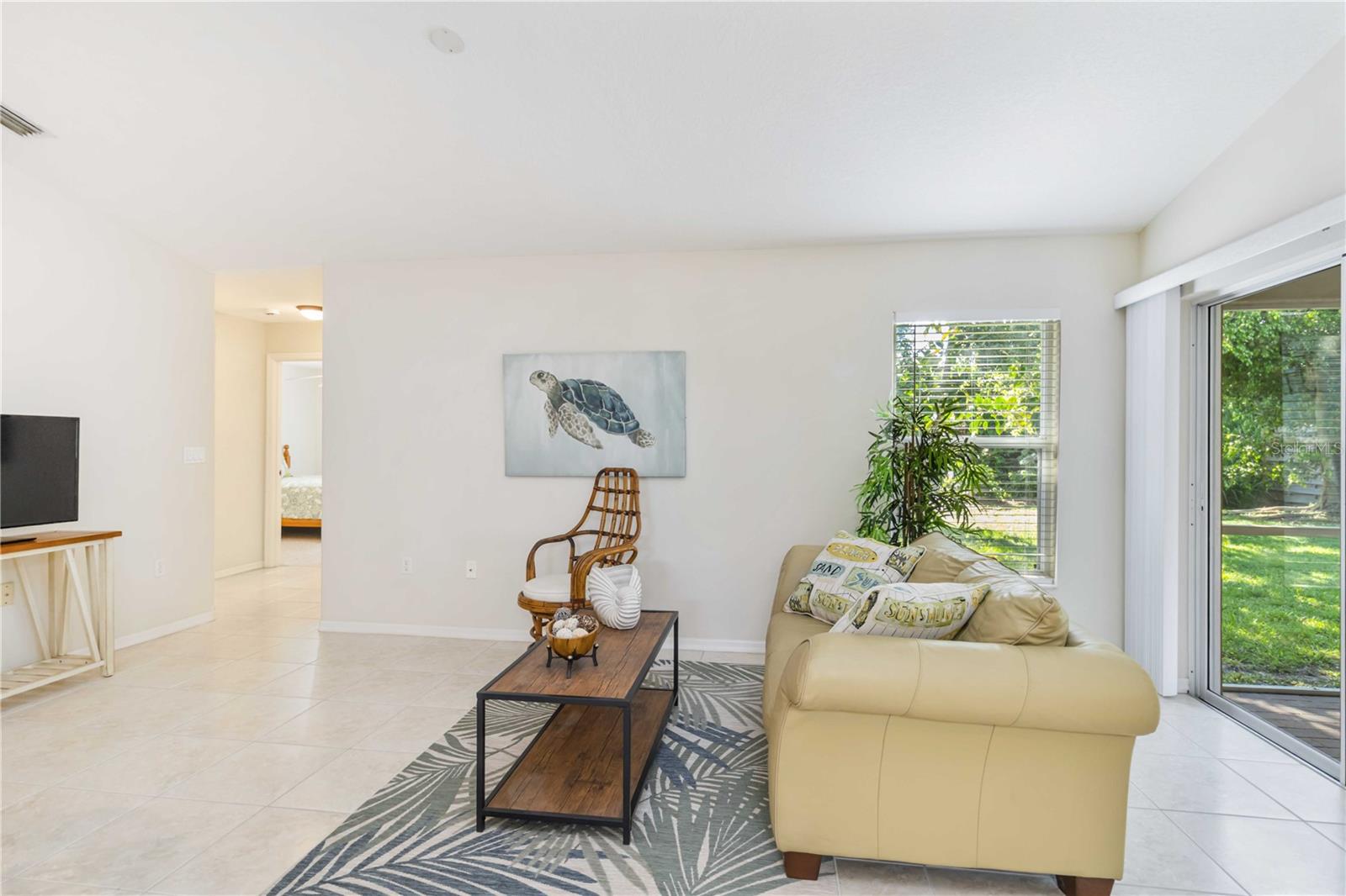 GROVE POINTE - Residential