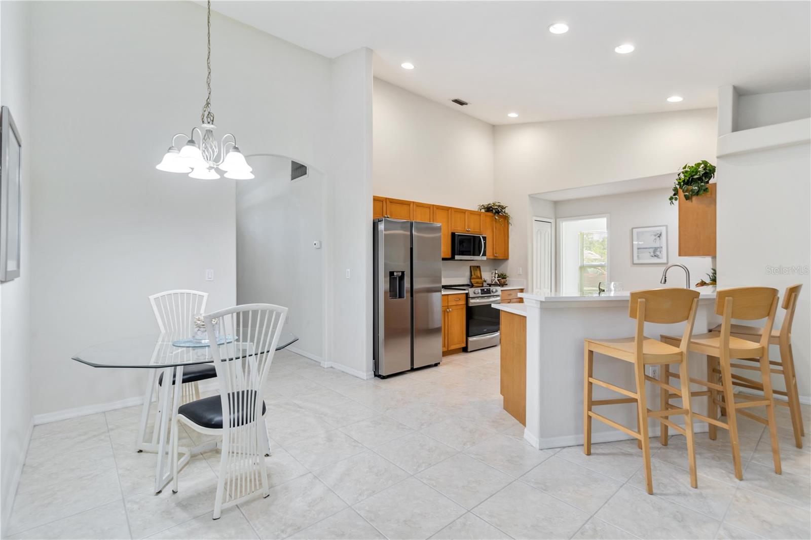 GROVE POINTE - Residential