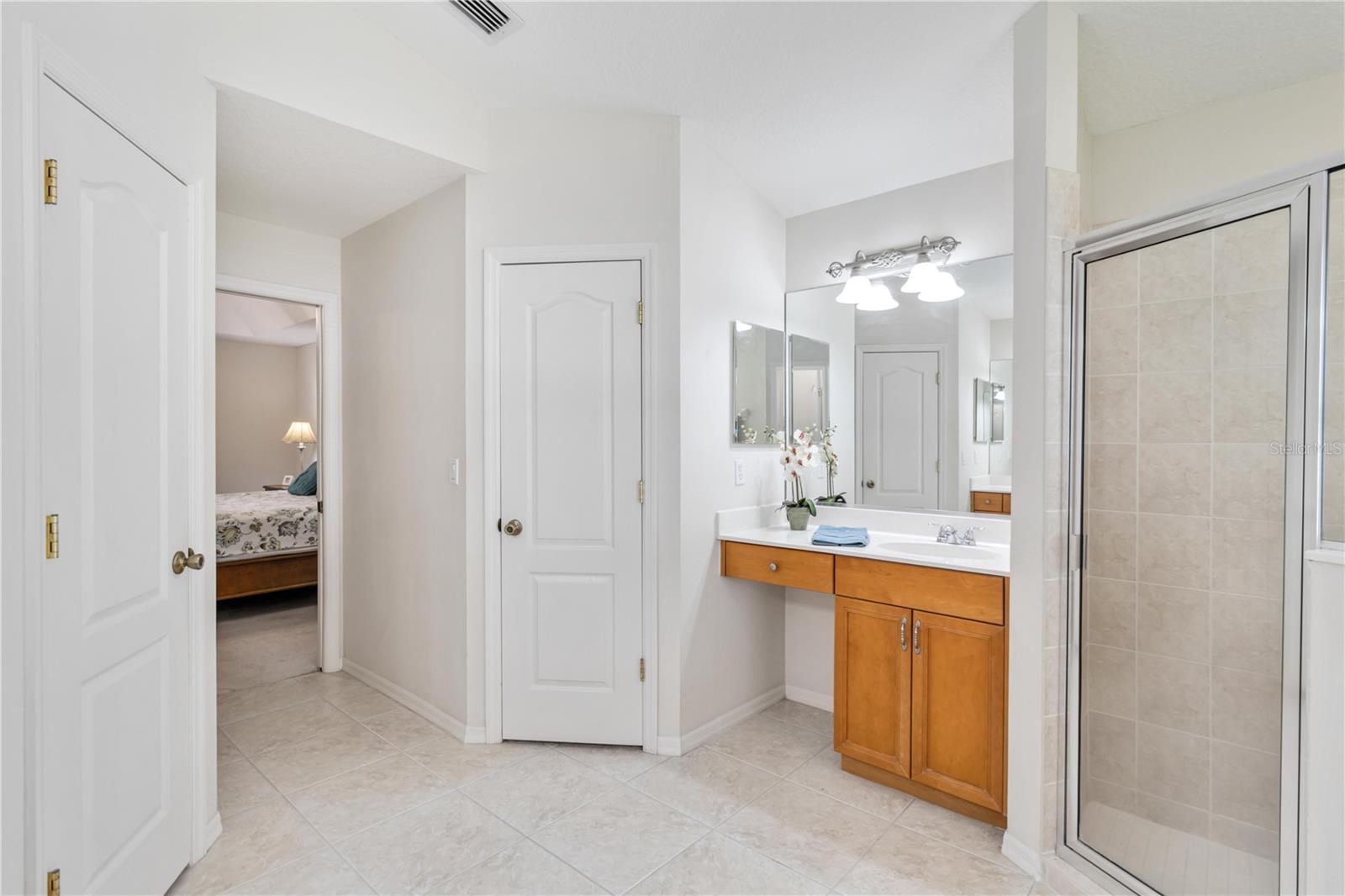 GROVE POINTE - Residential