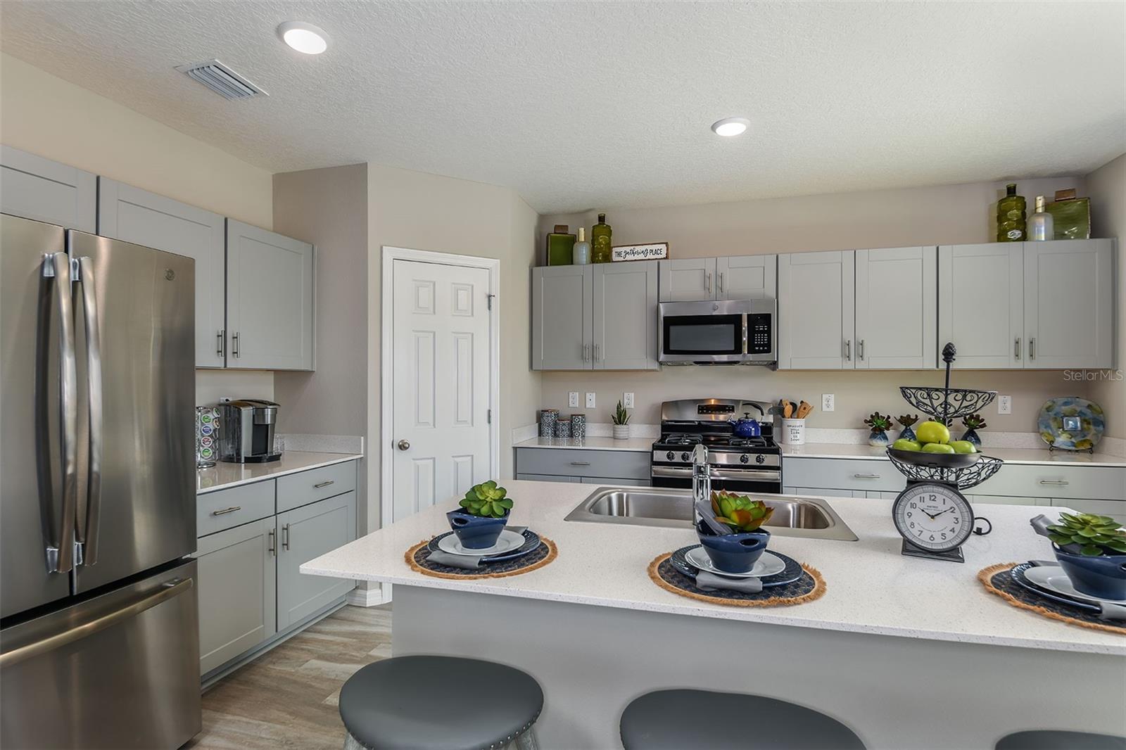 DAVIS LANDING - Residential