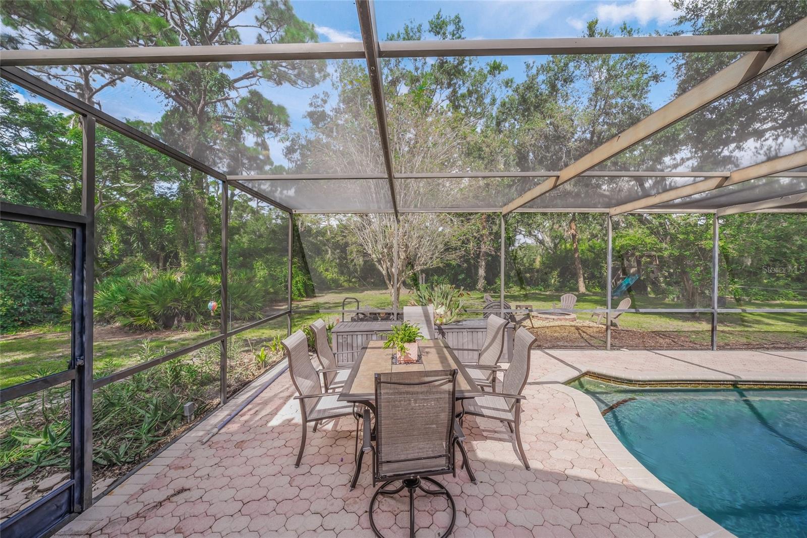 HIDDEN OAKS ESTATES - Residential