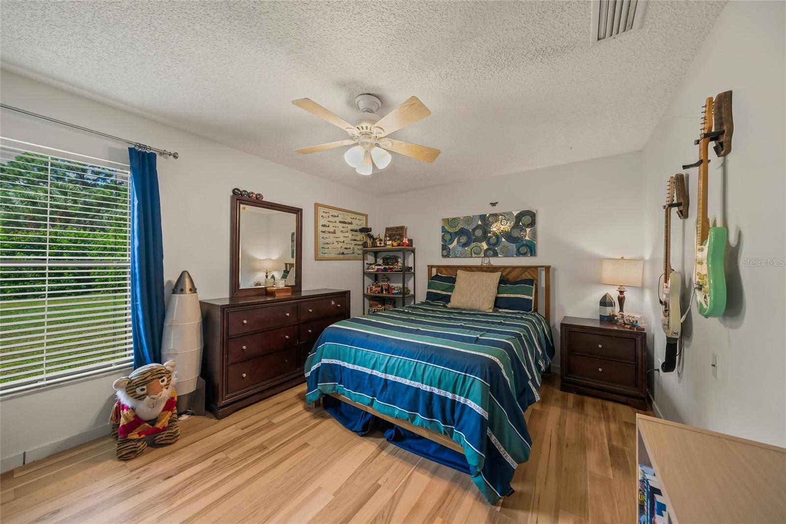 HIDDEN OAKS ESTATES - Residential