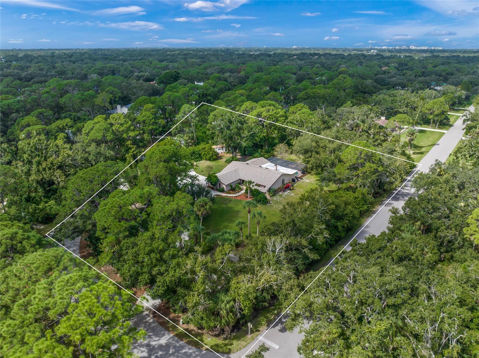 HIDDEN OAKS ESTATES - Residential