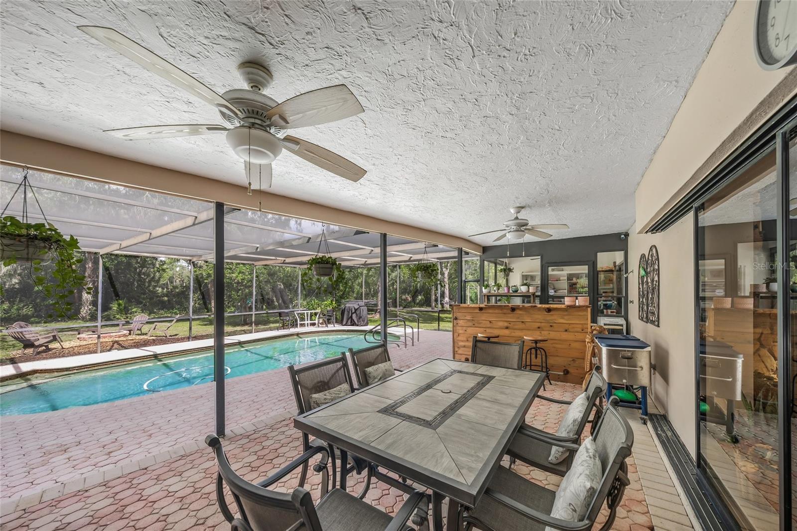 HIDDEN OAKS ESTATES - Residential