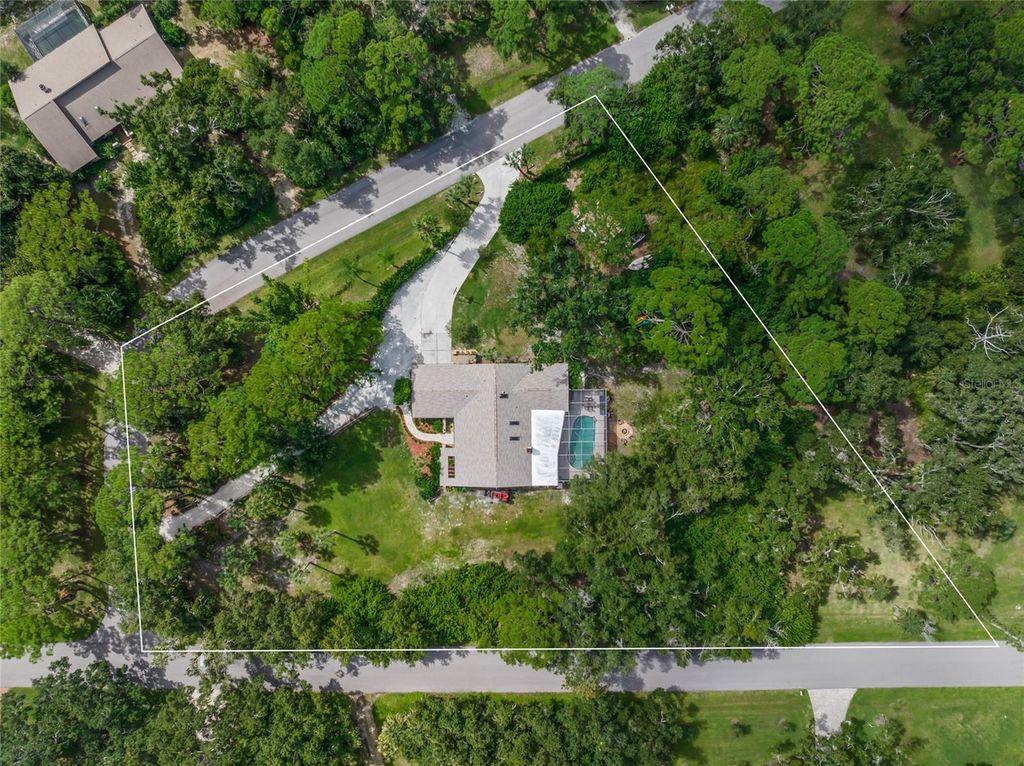 Photo of 4682 Stone Ridge Trail, Sarasota, FL 34232 (MLS # A4664798)