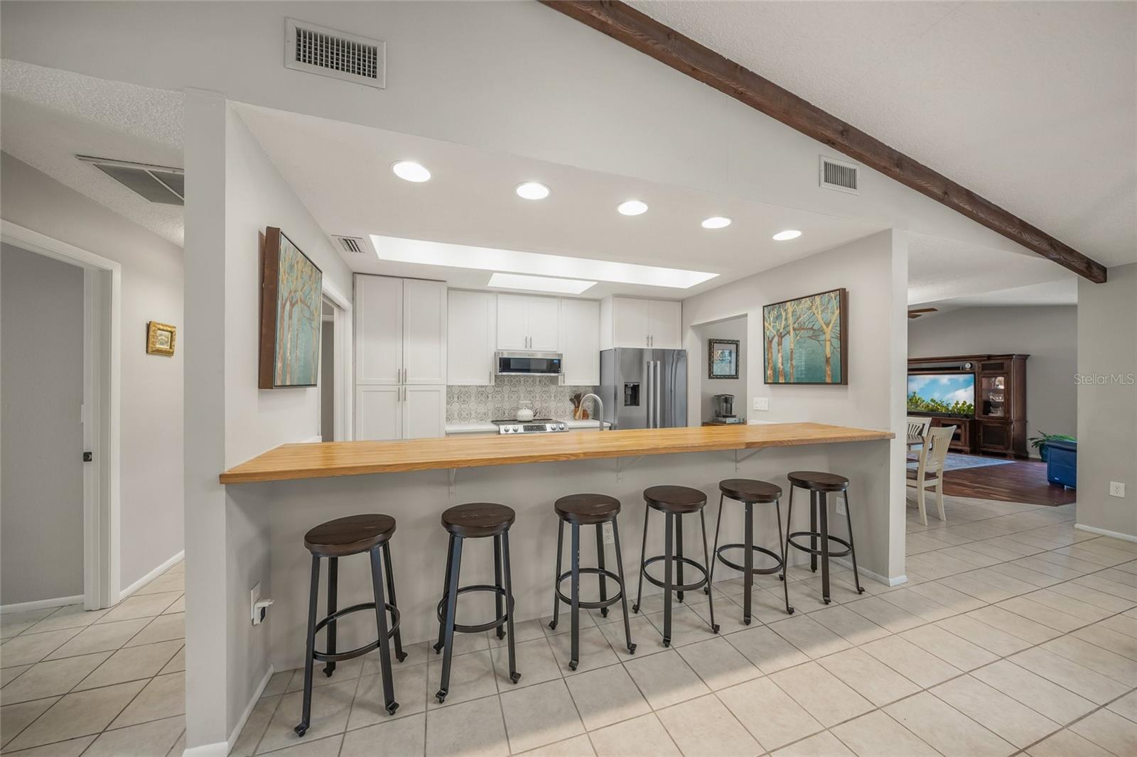 HIDDEN OAKS ESTATES - Residential