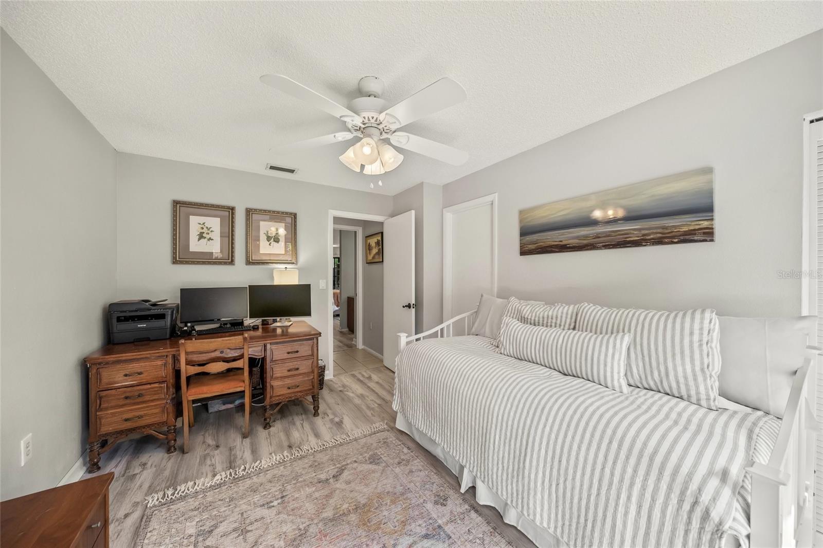 HIDDEN OAKS ESTATES - Residential