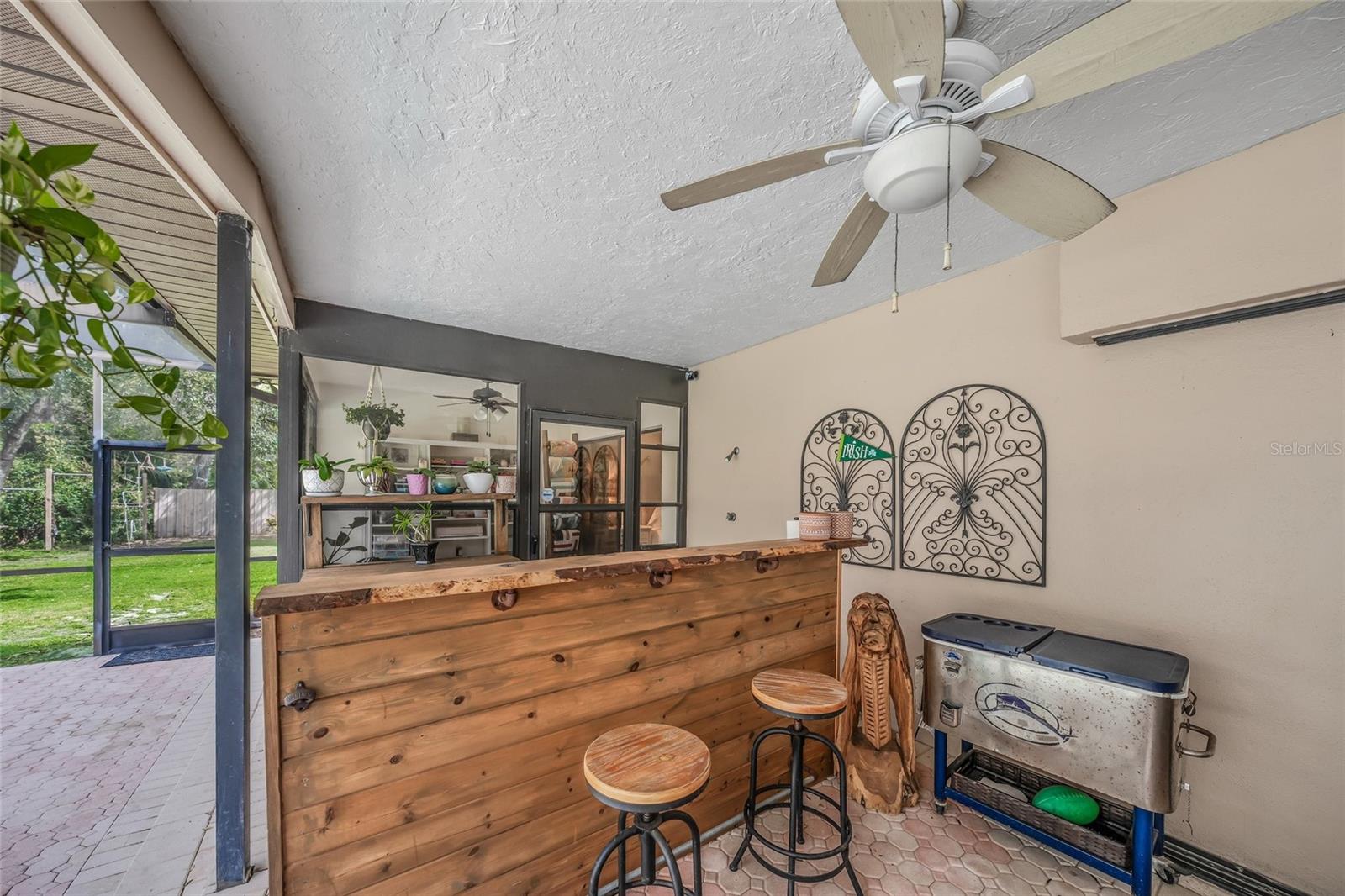 HIDDEN OAKS ESTATES - Residential