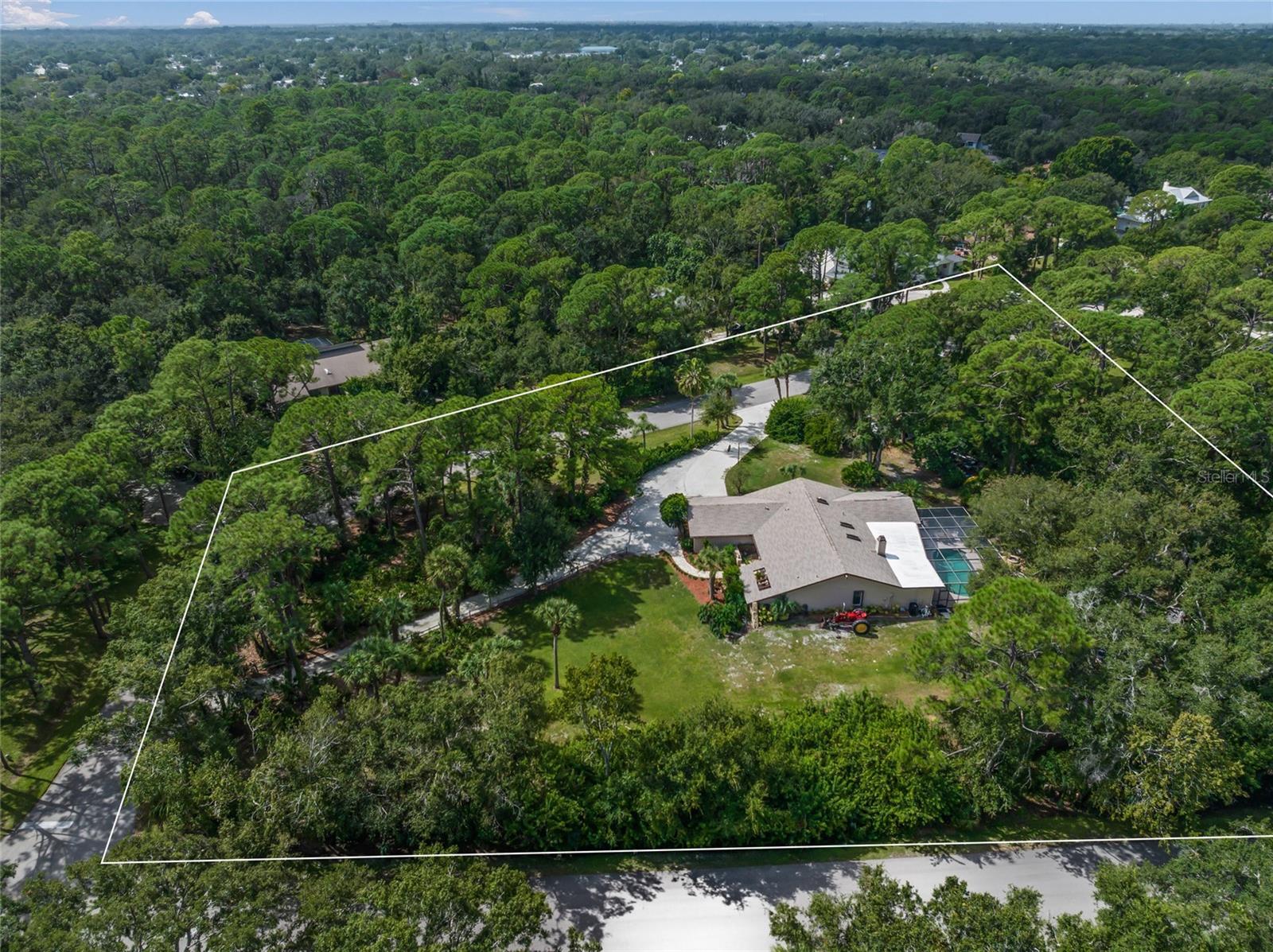 HIDDEN OAKS ESTATES - Residential