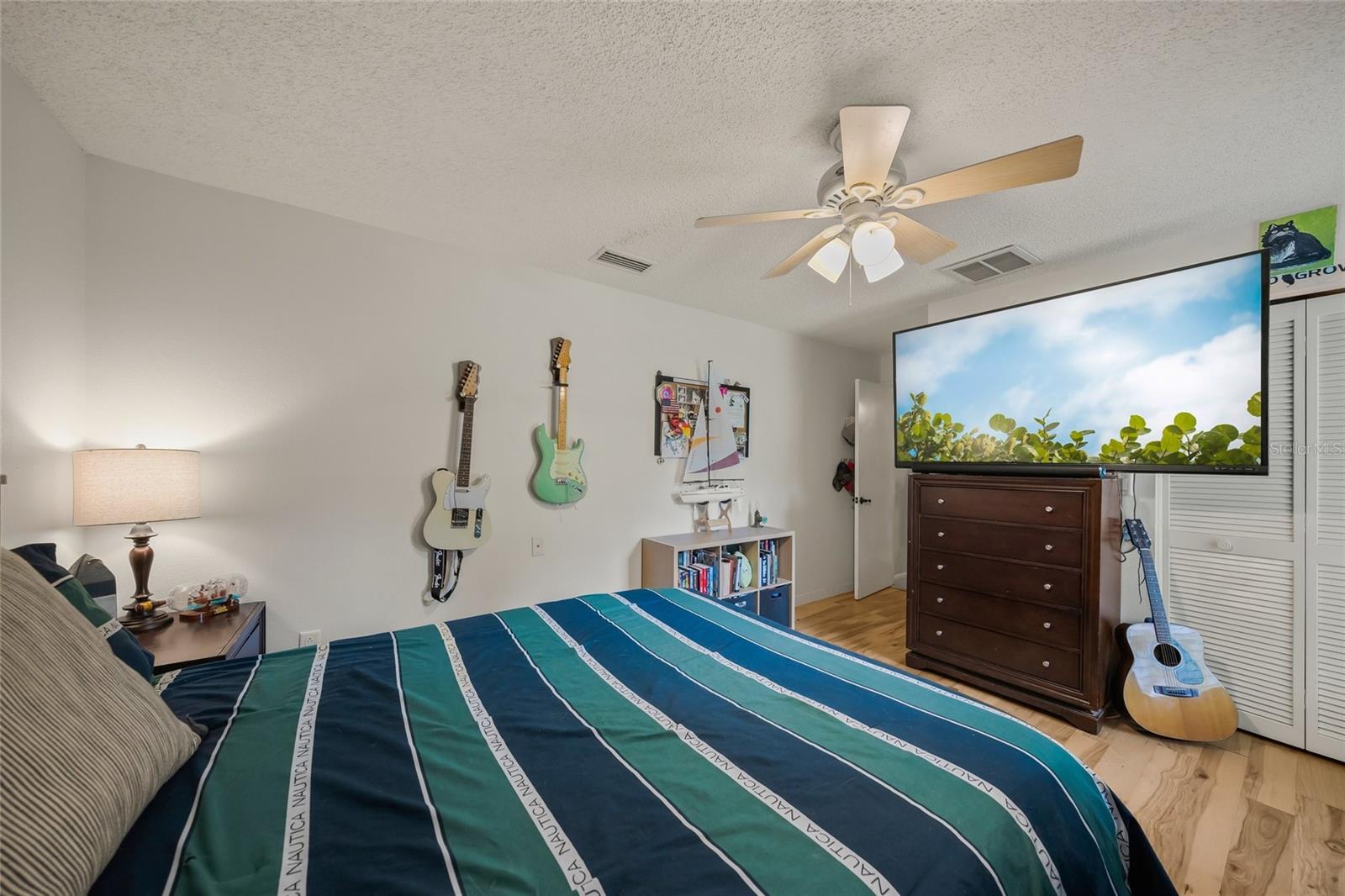 HIDDEN OAKS ESTATES - Residential