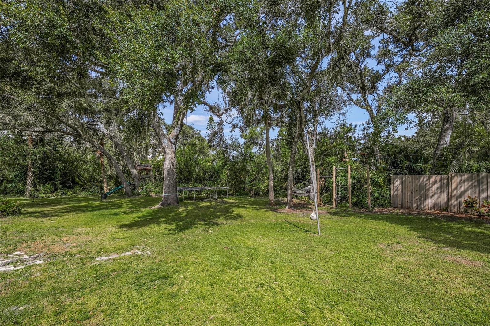 HIDDEN OAKS ESTATES - Residential