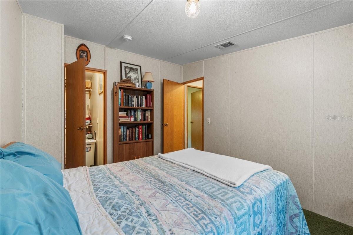 WOODS OF DIXIE - Residential