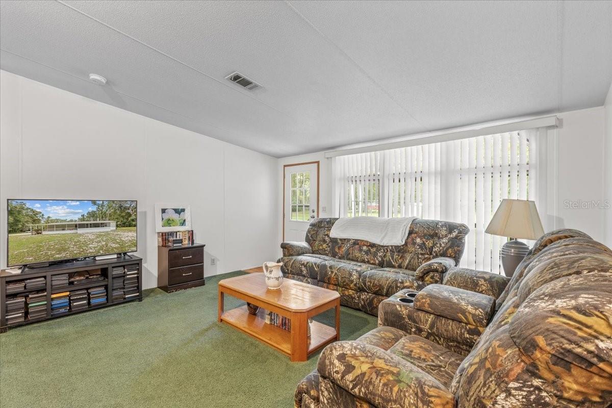 WOODS OF DIXIE - Residential