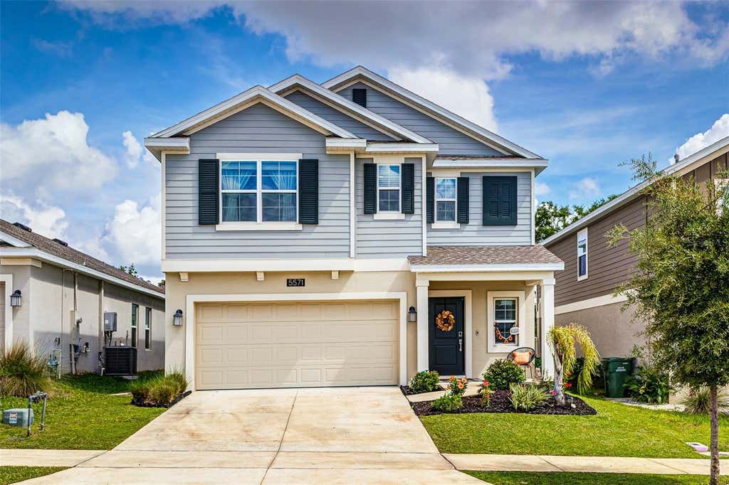 Photo of 5571 Braken Fern Way, Leesburg, FL 34748 (MLS # L4964370)