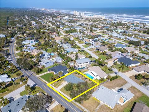 A home in NEW SMYRNA BEACH