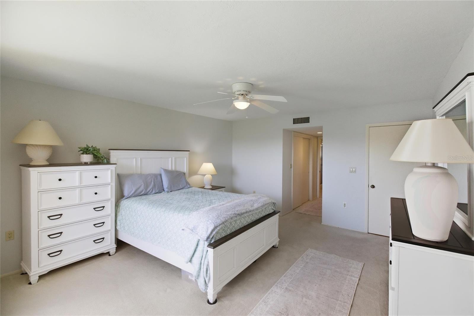 MARINA NORTH SHORE CONDO PH 01-04 - Residential