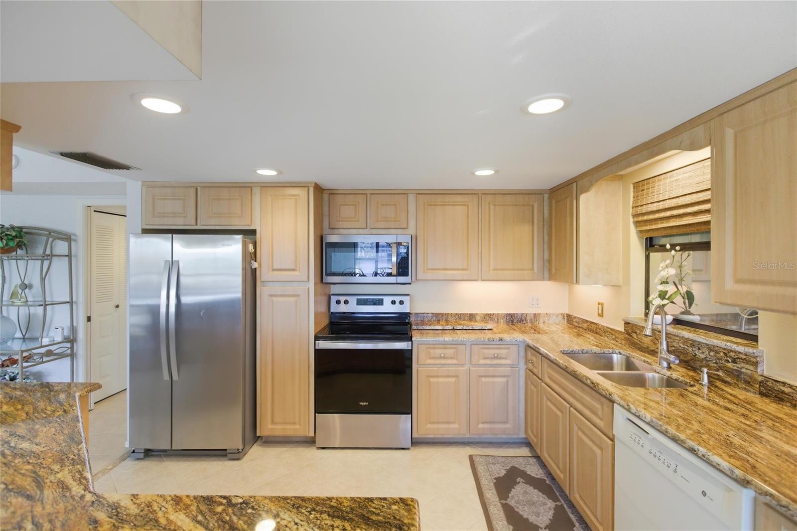 MARINA NORTH SHORE CONDO PH 01-04 - Residential