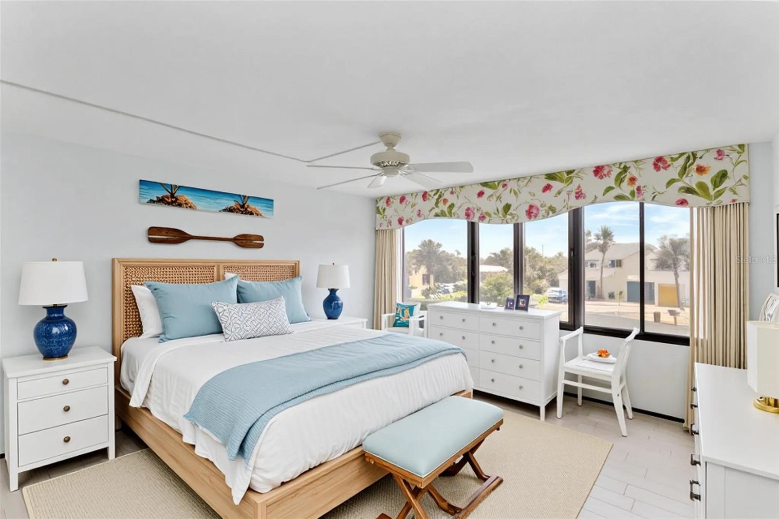 NAUTILUS CONDO - Residential