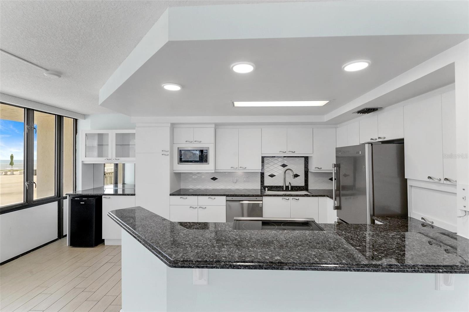 NAUTILUS CONDO - Residential