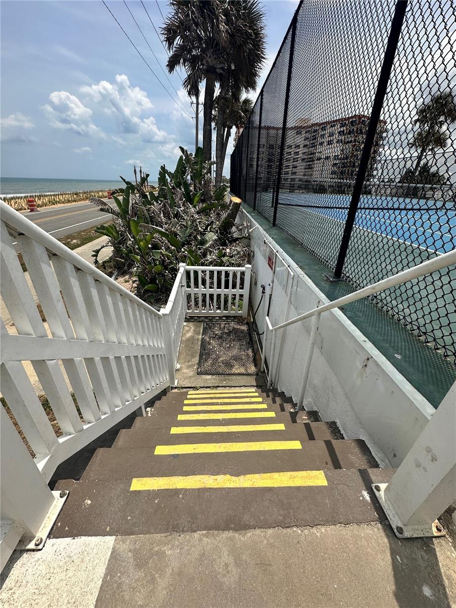 NAUTILUS CONDO - Residential