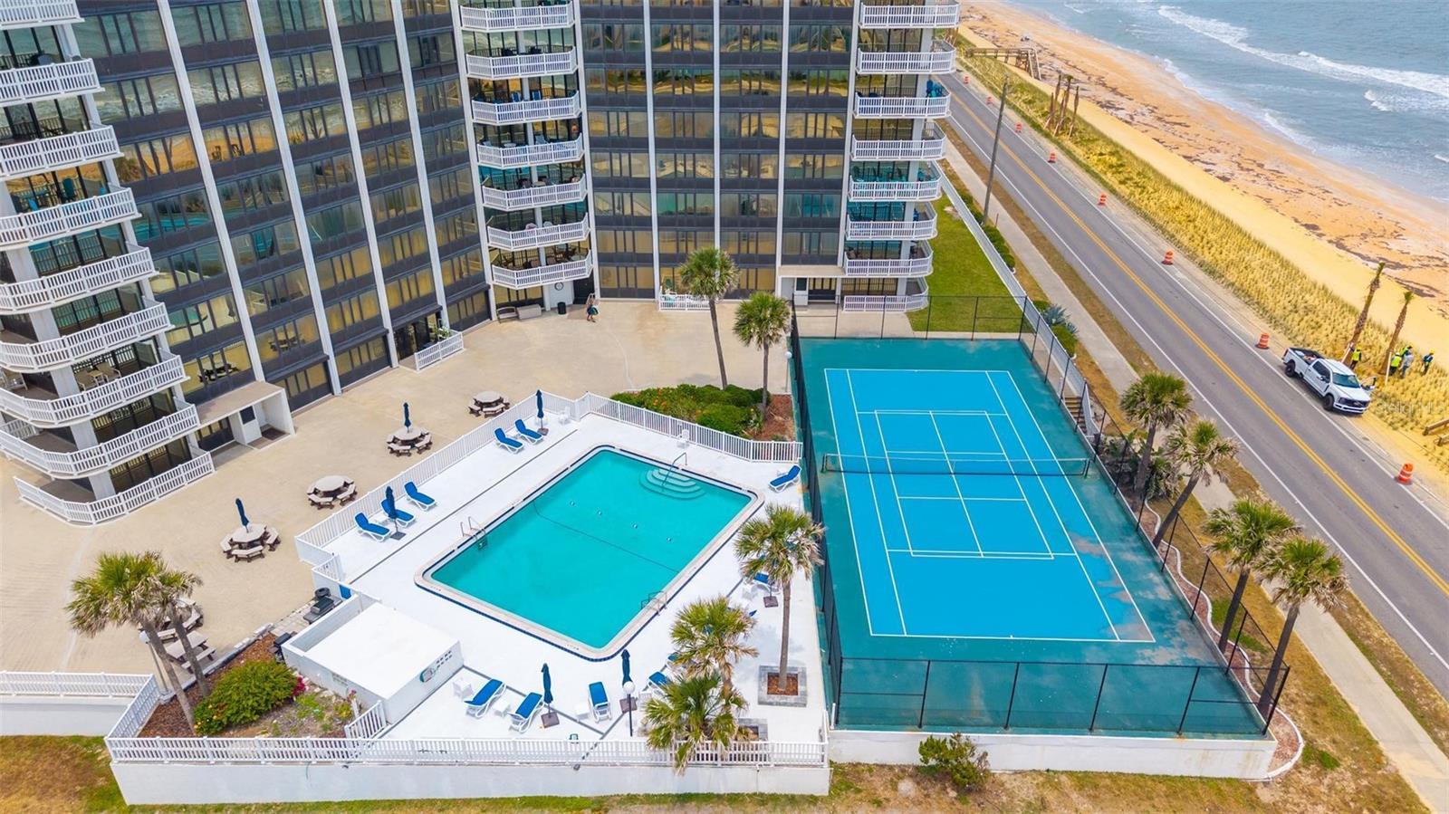 NAUTILUS CONDO - Residential