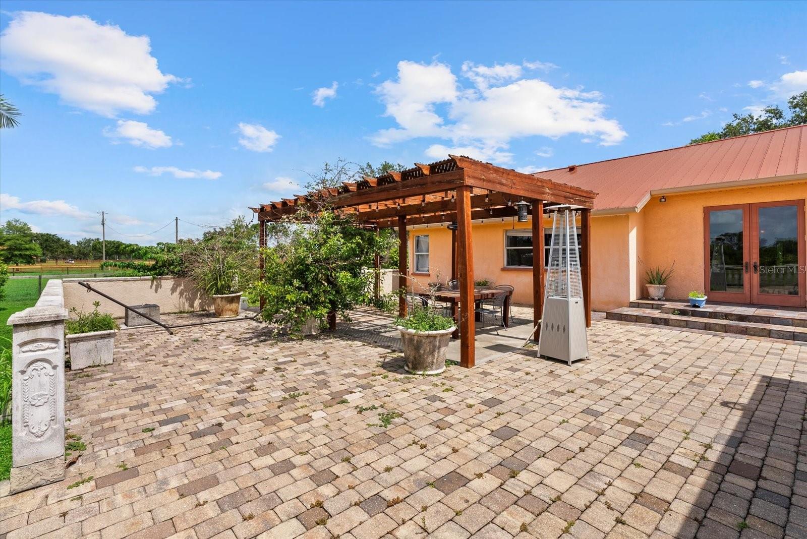 POMELLO PARK - Residential