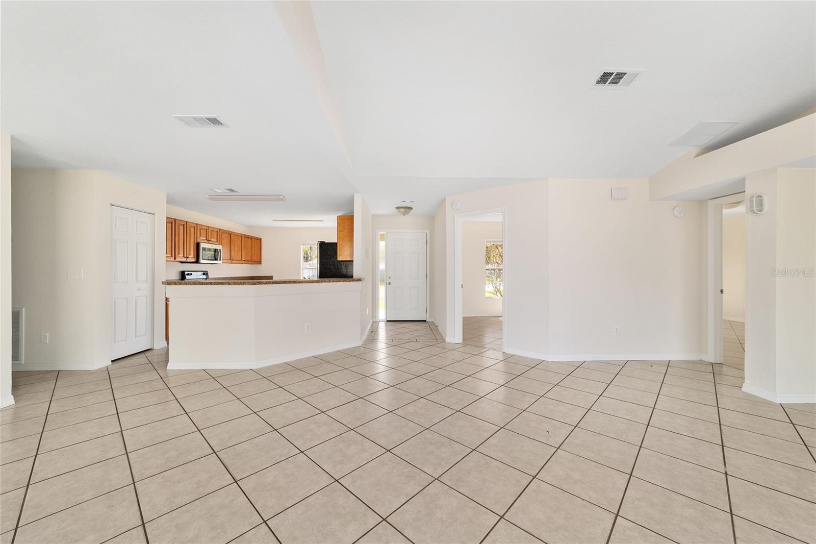 SEVILLA ESTATE - Residential Lease