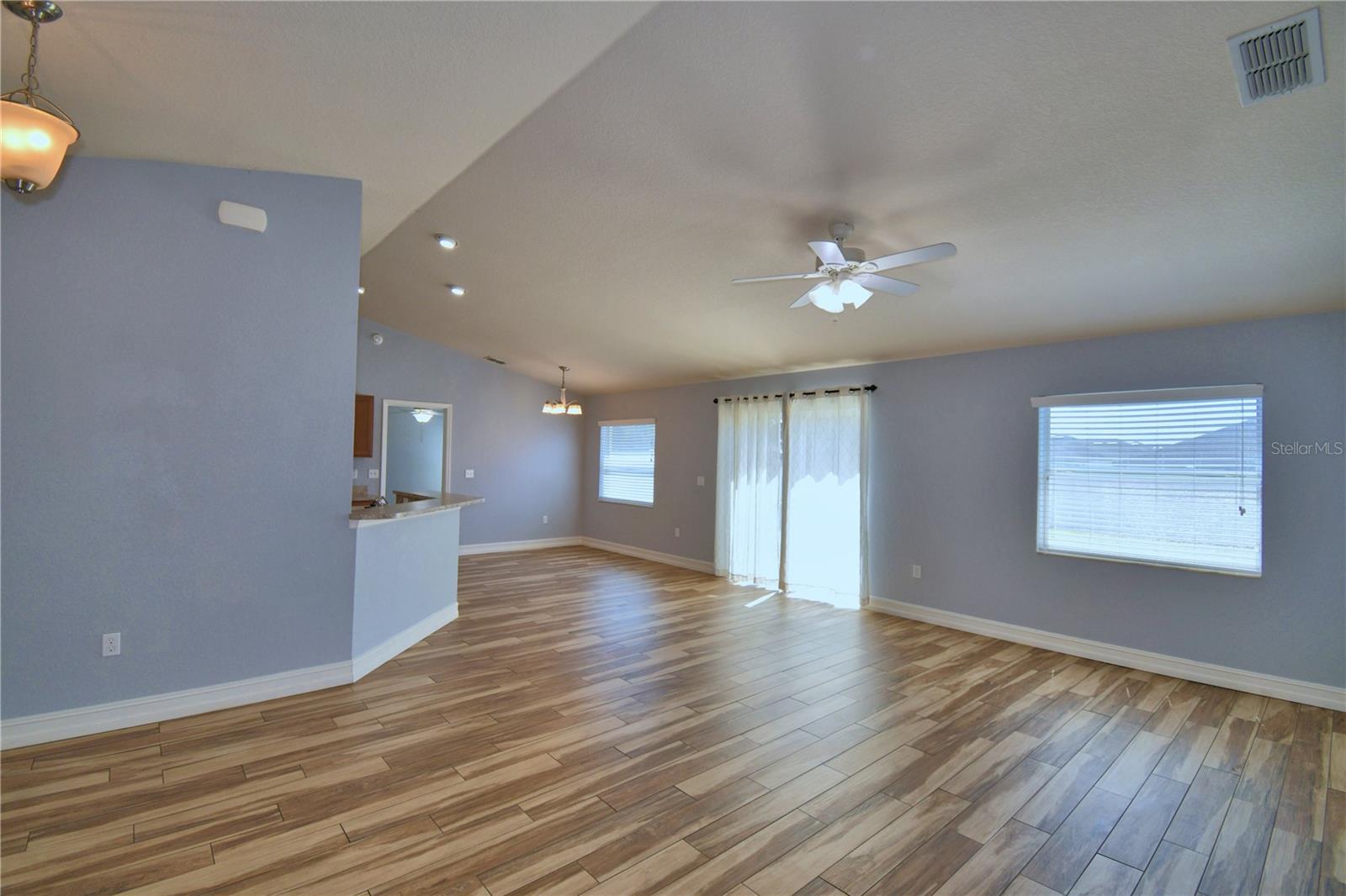 WIND MDWS - Residential