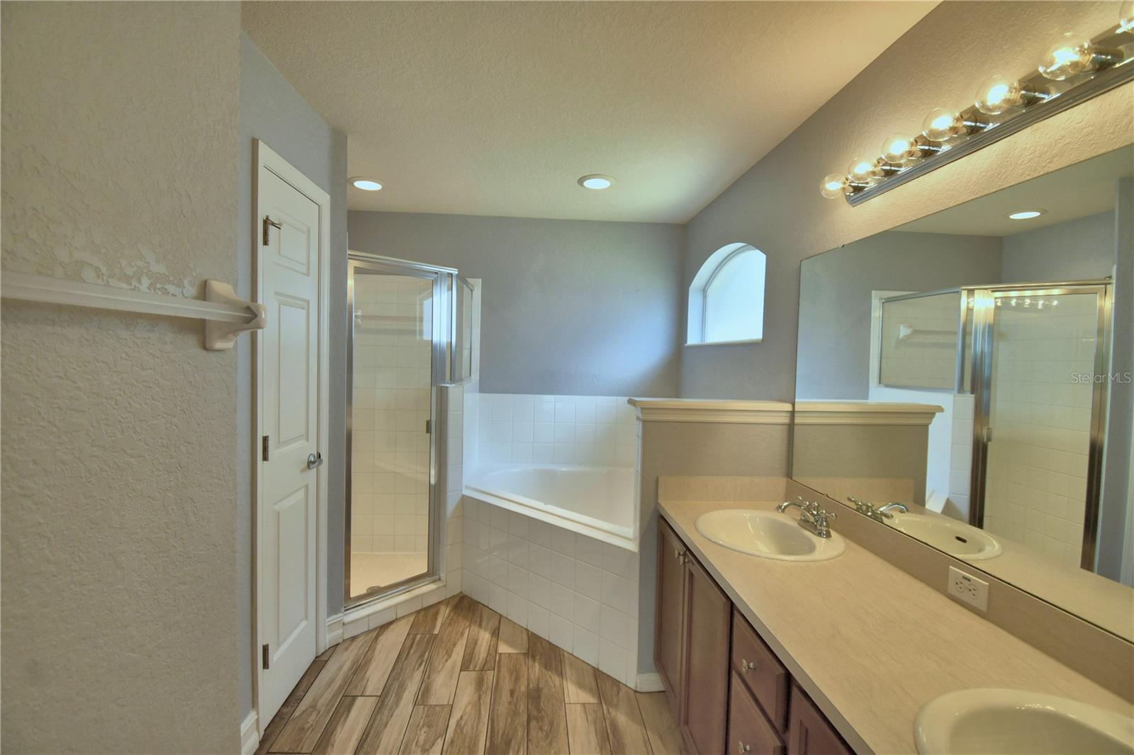 WIND MDWS - Residential