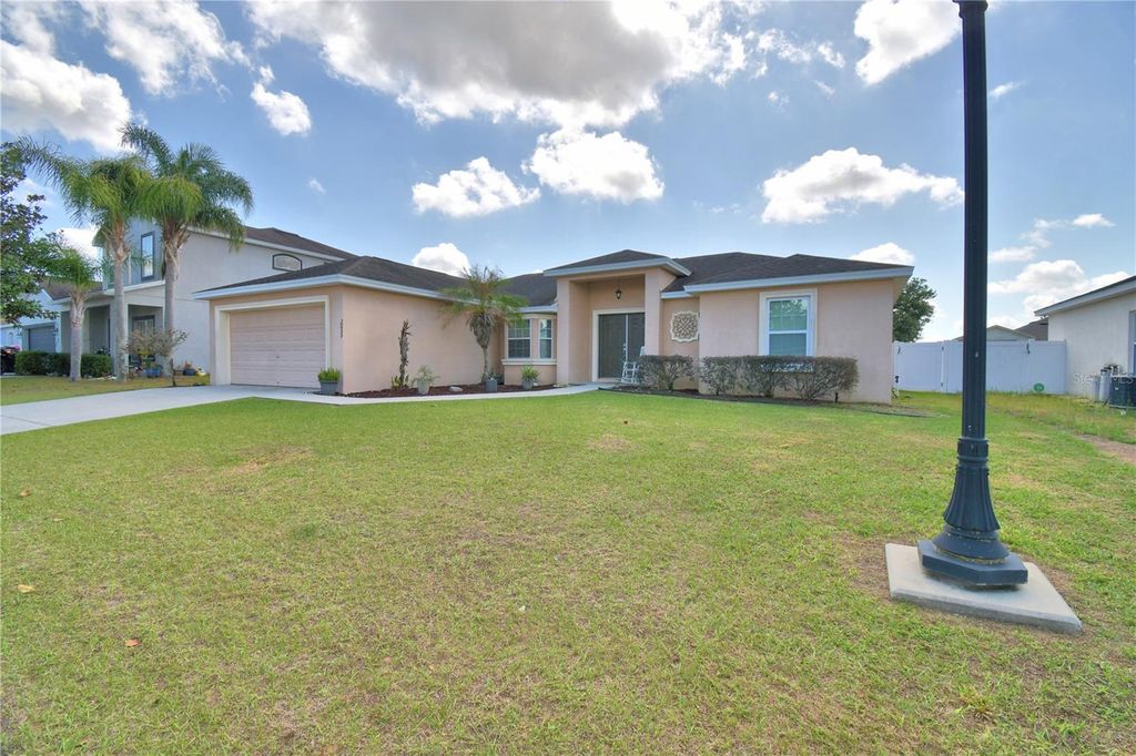 Photo of 2055 Golden Meadow Way, Bartow, FL 33830 (MLS # TB8484318)