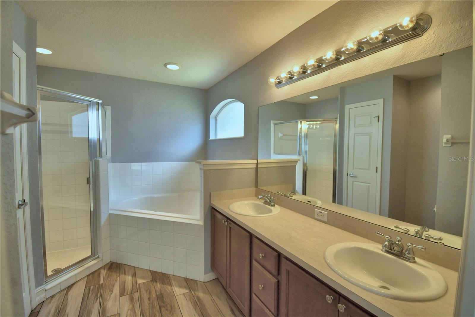 WIND MDWS - Residential