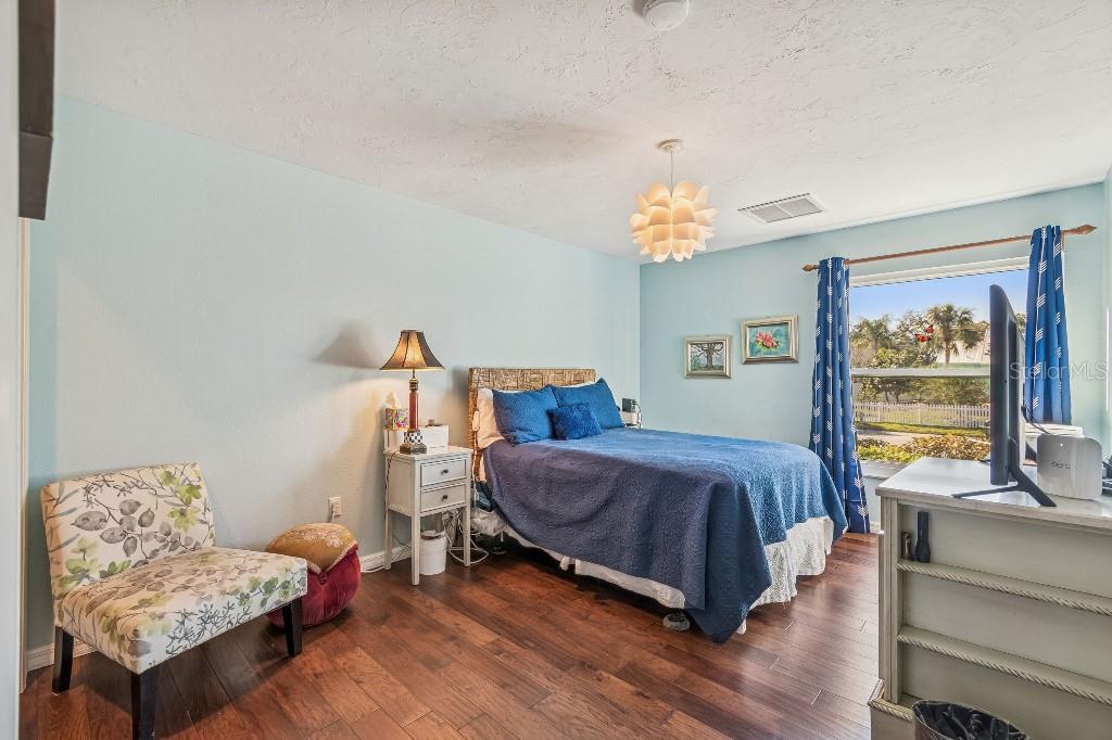 CONQUISTADOR BAYSIDE - Residential