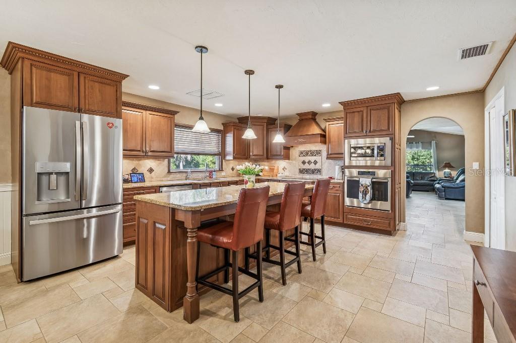 CONQUISTADOR BAYSIDE - Residential