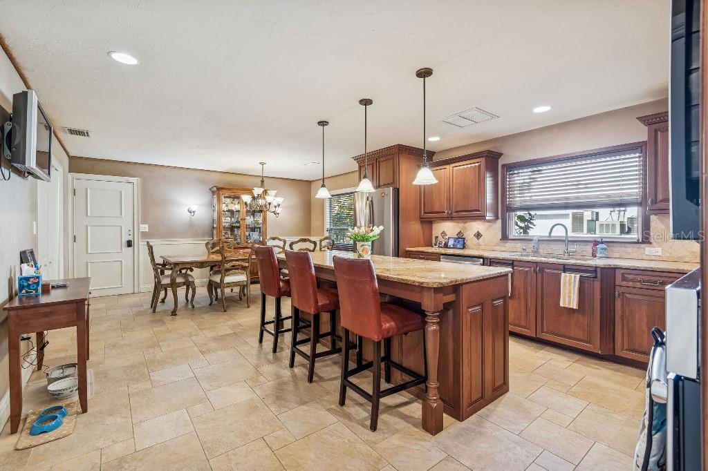 CONQUISTADOR BAYSIDE - Residential