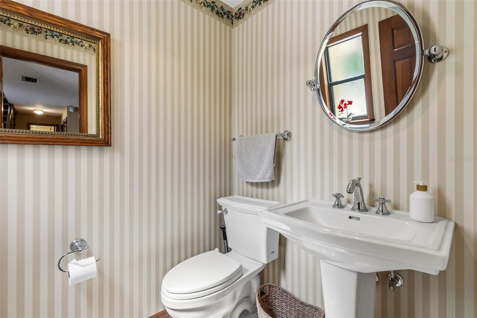 WHITNEY FARMS - Residential