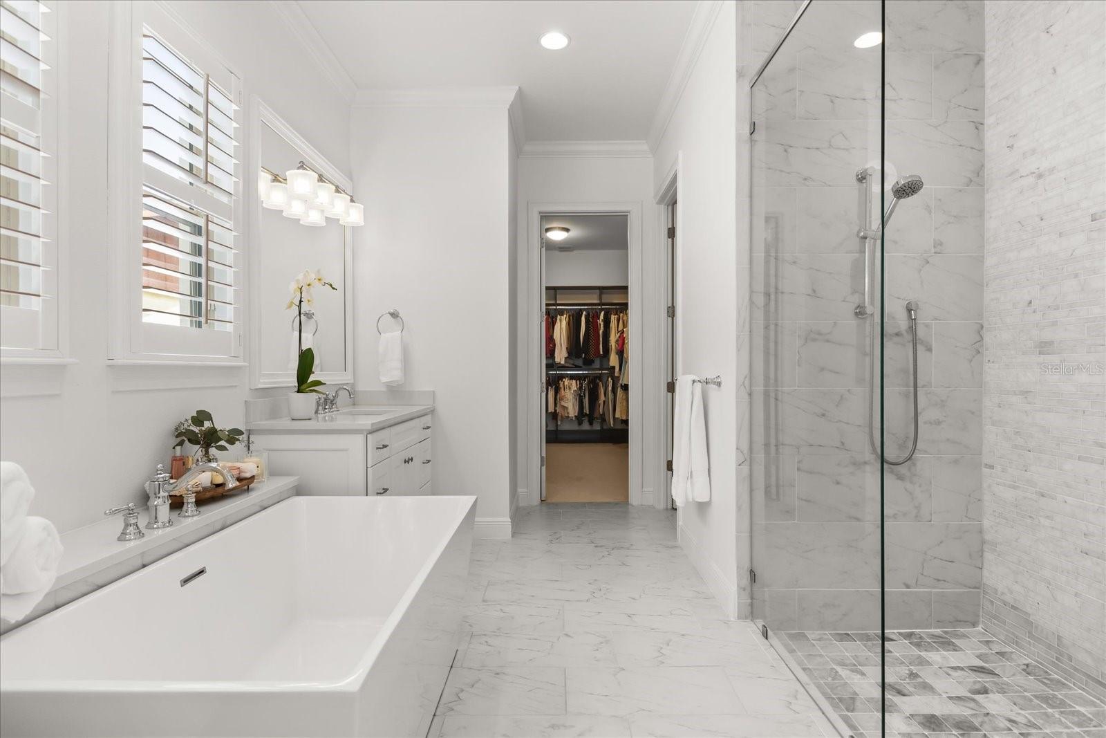 FLORA PARK 2ND ADD - Residential