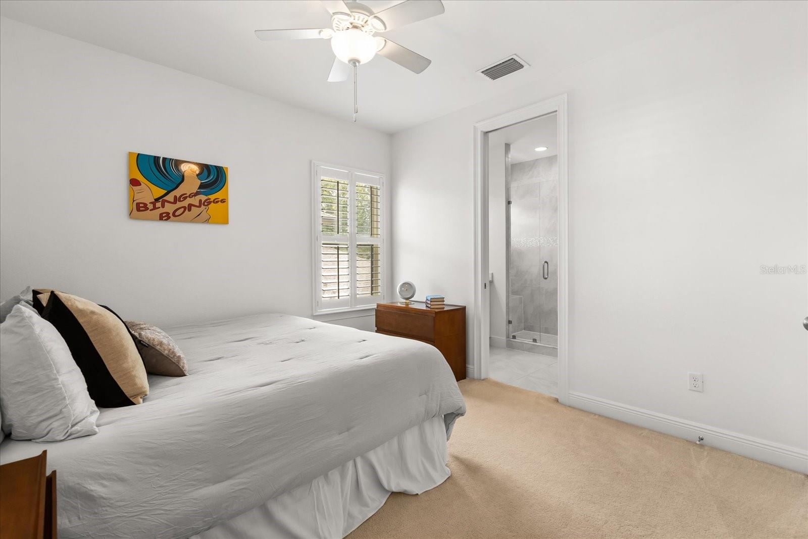 FLORA PARK 2ND ADD - Residential