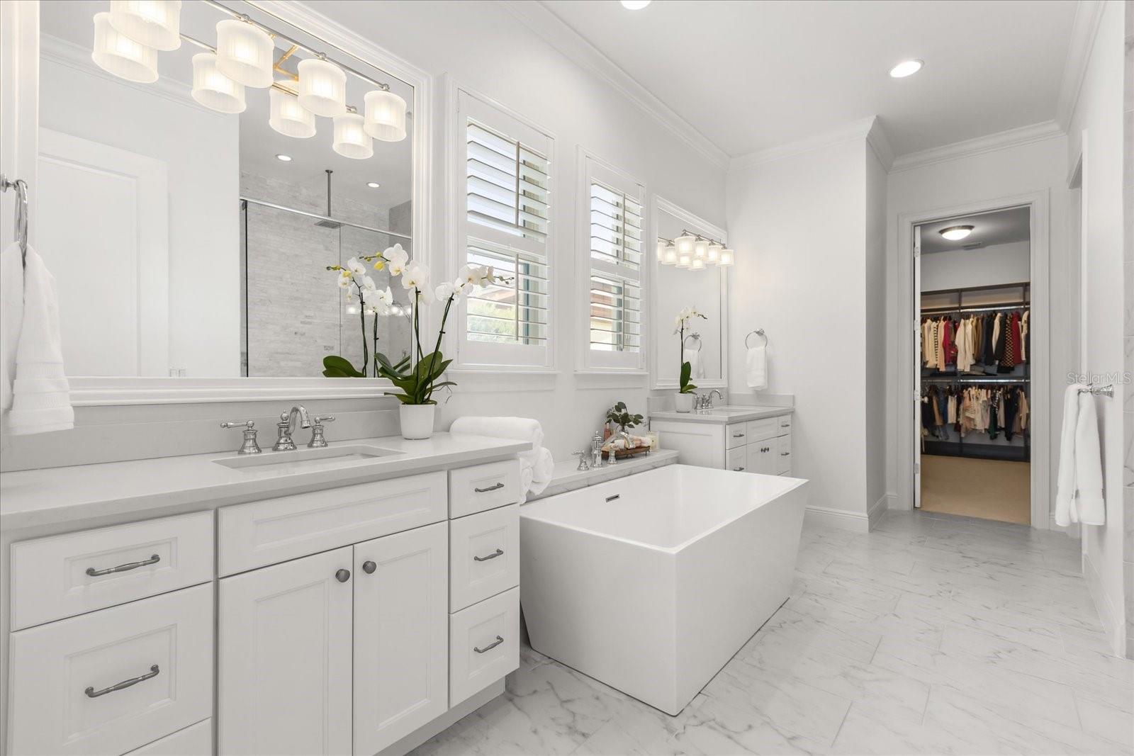 FLORA PARK 2ND ADD - Residential