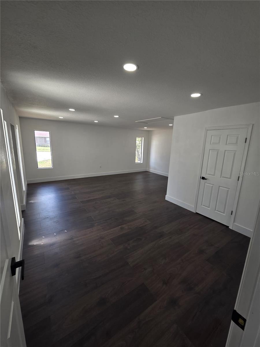 KINGS VILLAGE - Residential