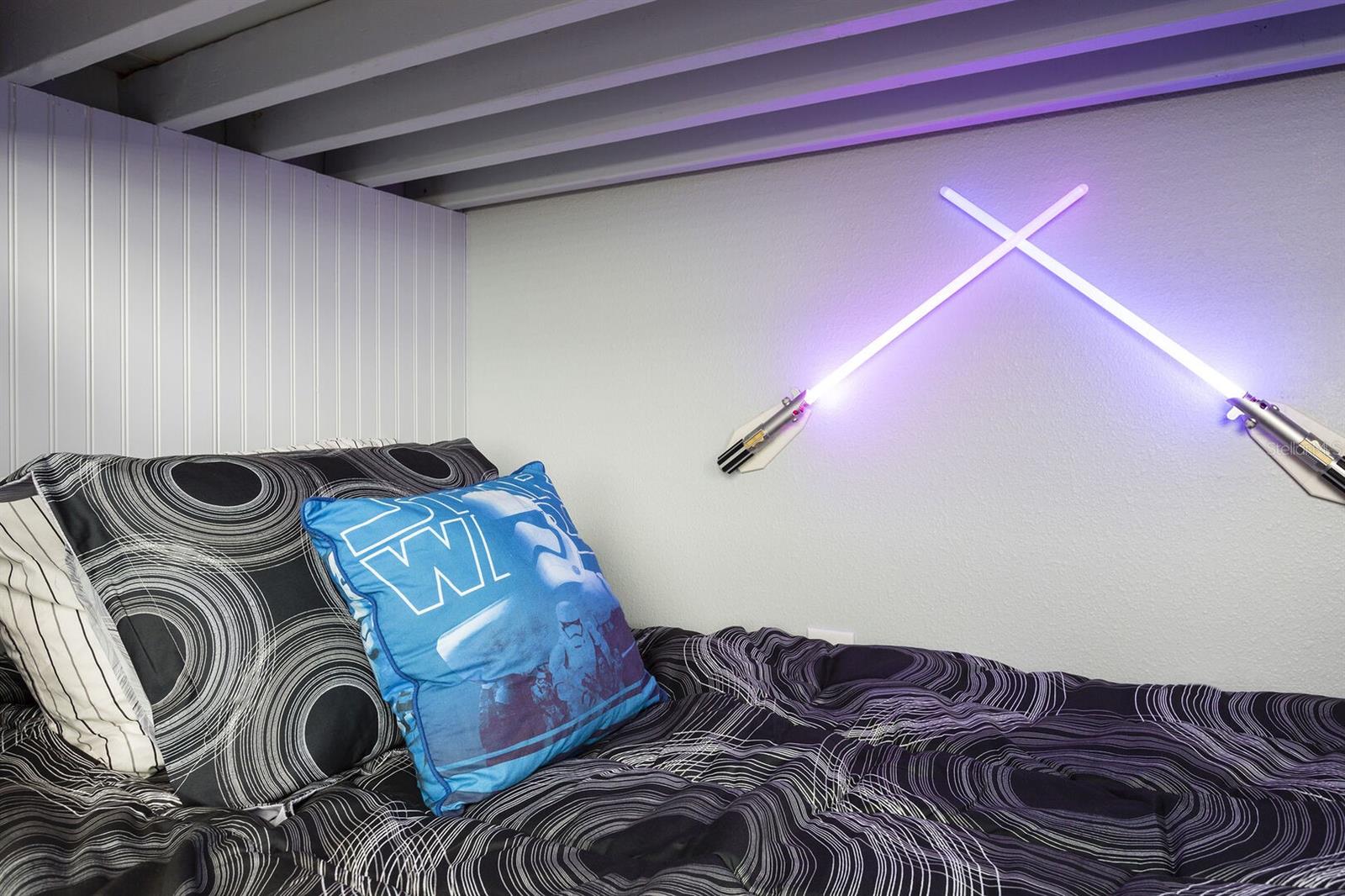 REUNION WEST VLGS NORTH - Residential