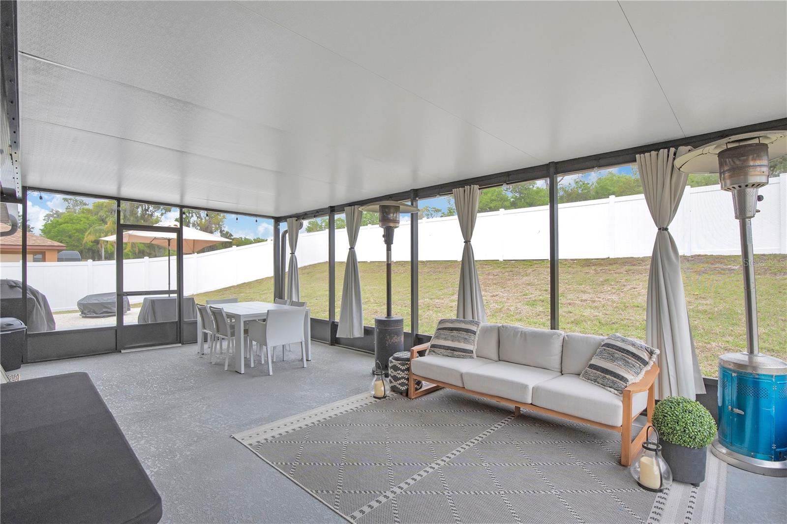 OAKHURST GOLF ESTATES - Residential