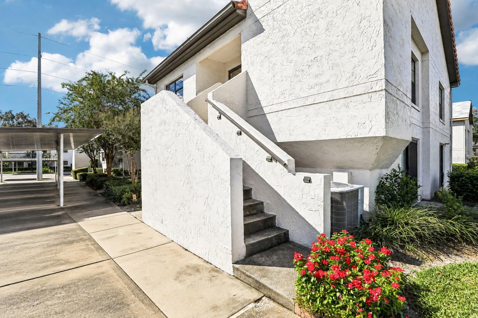 Casas a venda 4 - Jen Dantas 220 KILLARNEY BAY COURT 6-2