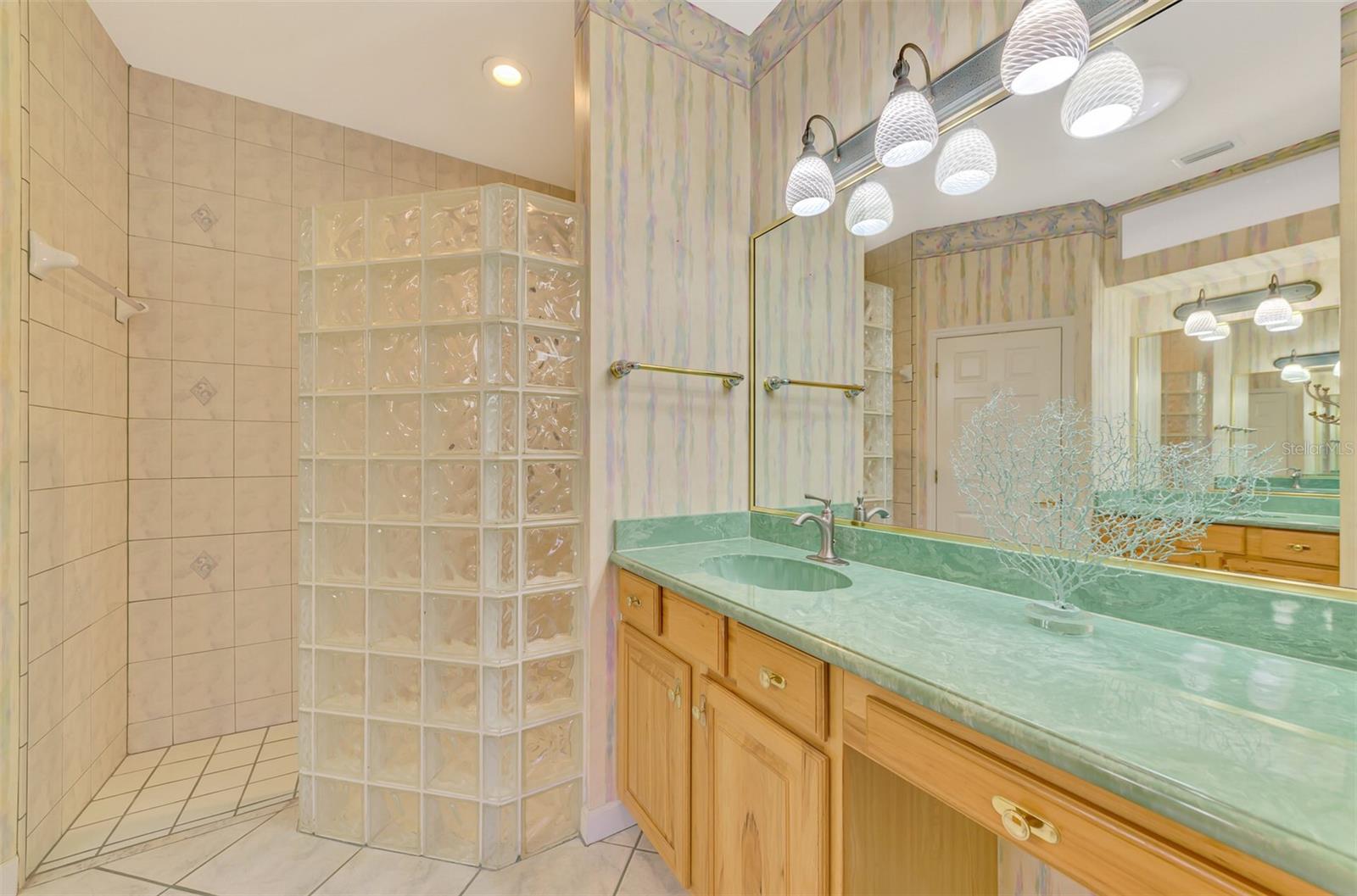 AVALON AT THE VILLAGES OF PALM-AIRE 2 - Residential