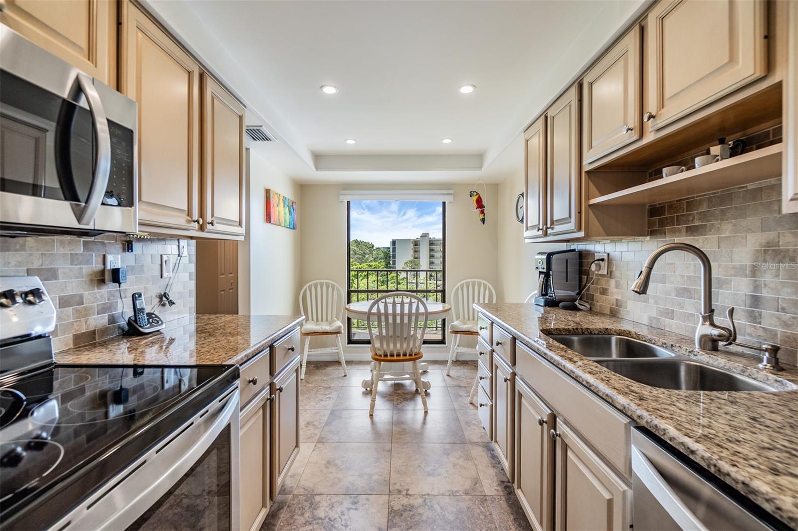 2700 COVE CAY DRIVE 5-G