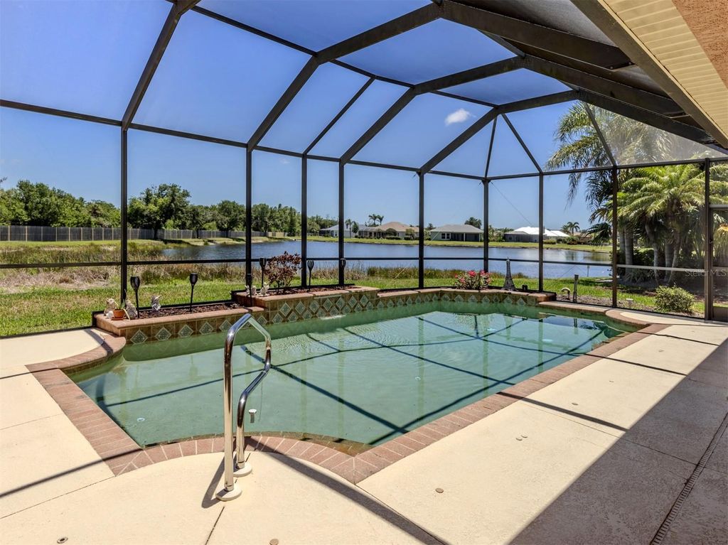 Photo of 148 Wading Bird Drive, Venice, FL 34292 (MLS # N6138898)