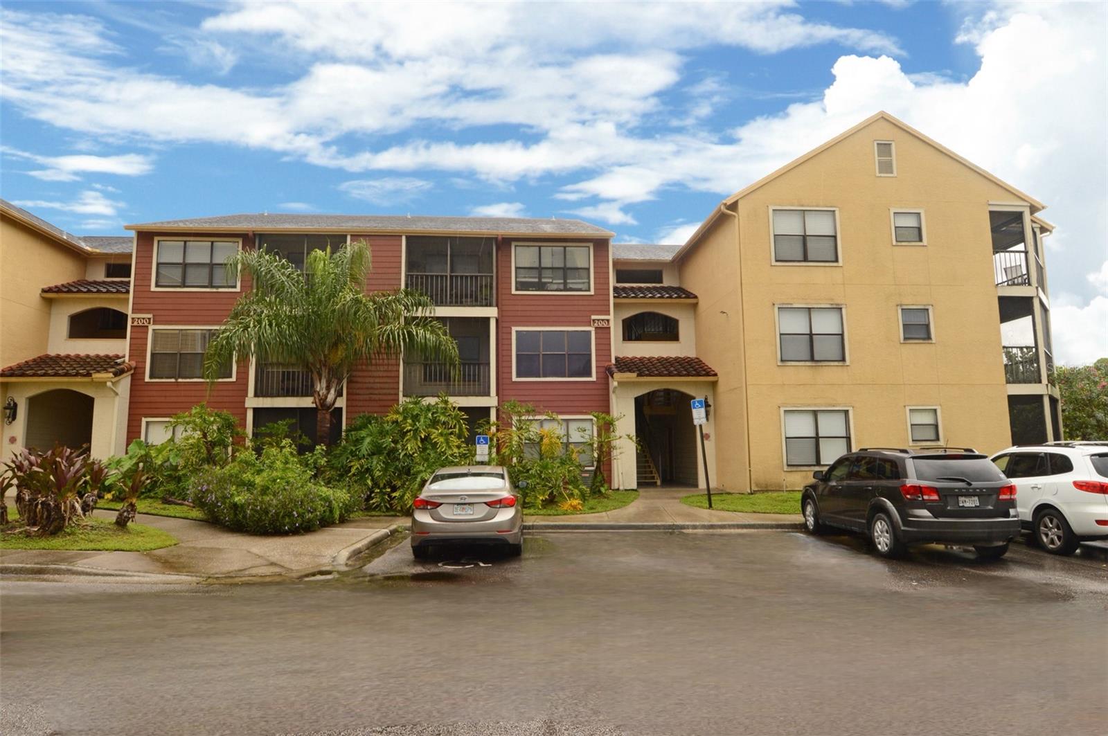 BayPointe Preserve Condos is nestled in a gated community with 12.8 acre preserve yet conveniently located on 4th Street North in the Gateway area. This gorgeous One- bedroom One bath condo has 42" mahogany kitchen cabinets, large pantry, granite countertops, stainless steel appliances, full-size washer & dryer, soaring ceilings, big bedroom and walk in closet, Luxury vinyl plank waterproof floors throughout and located on 1st floor with covered screened- in patio and storage room. Rent Includes: Water & Sewer and Trash. Pets welcomed. BayPointe Preserve is a resort style community with a clubhouse, Laundry Faculty, fitness center, swimming pool & spa, cabanas, outside lounge area overlooking the lakes, outdoor picnic tables & grills, covered bike rack areas, and car wash and pet park. Perfectly located between the Howard Frankland Bridge and the Gandy Bridge on 4th St. N. with easy access to shopping, restaurants, 275, Downtown St. Pete, MacDill AFB and our beautiful beaches
