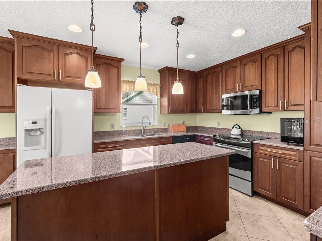 THE GLENS OF PARK FOREST - Residential