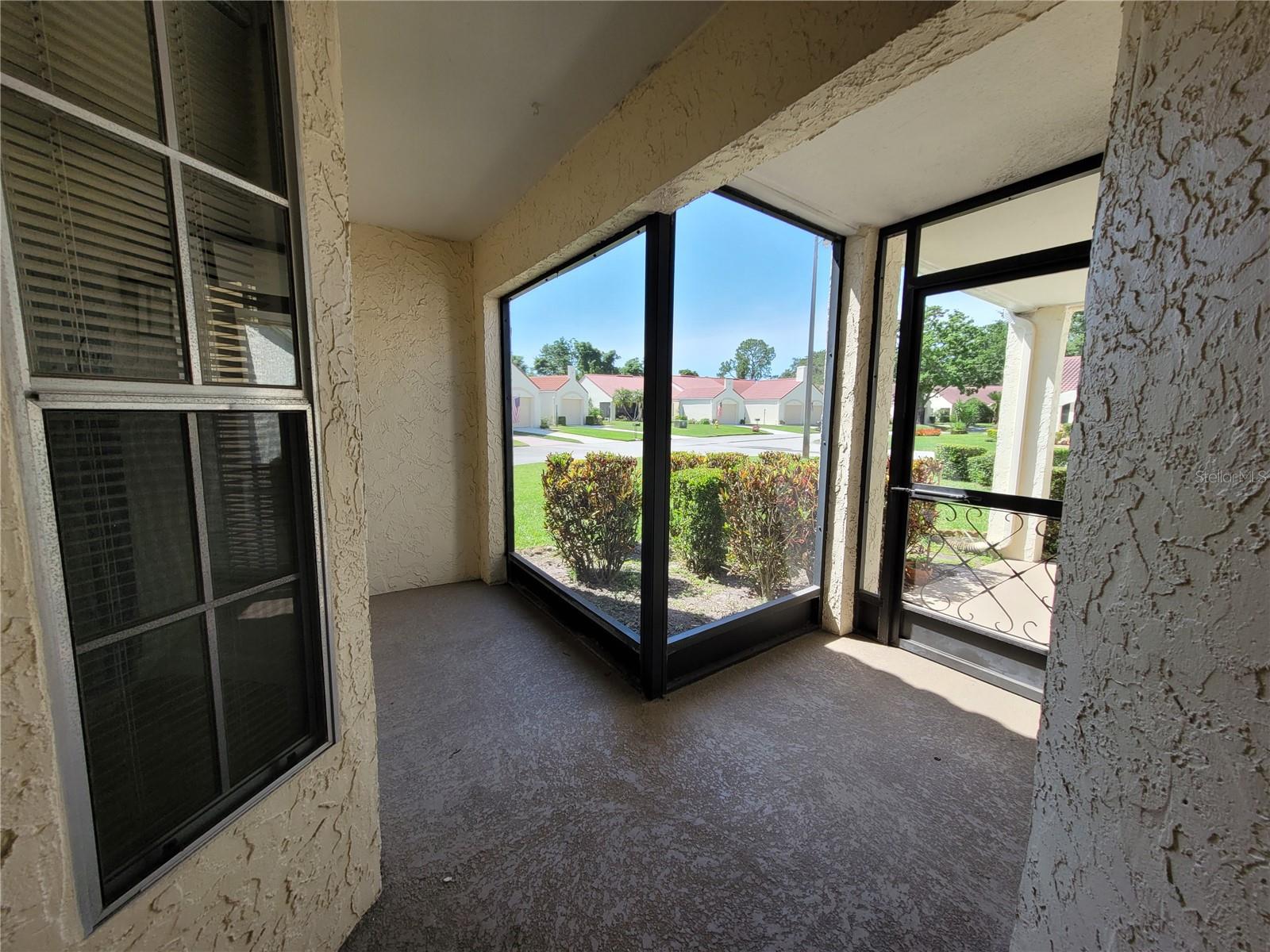 946 MADRID DRIVE